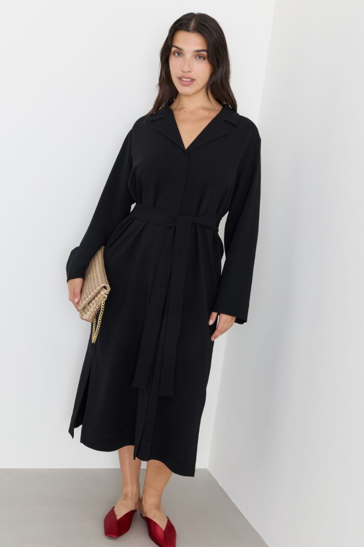 Hemdblusenkleid aus Cady - SCHWARZ - Intrend - 2