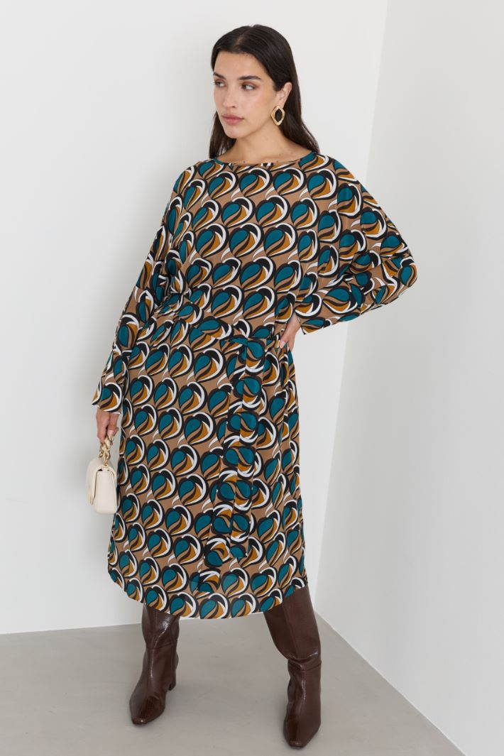 Loose-fit crepe de chine dress - CAMEL GREEN - Intrend - 2