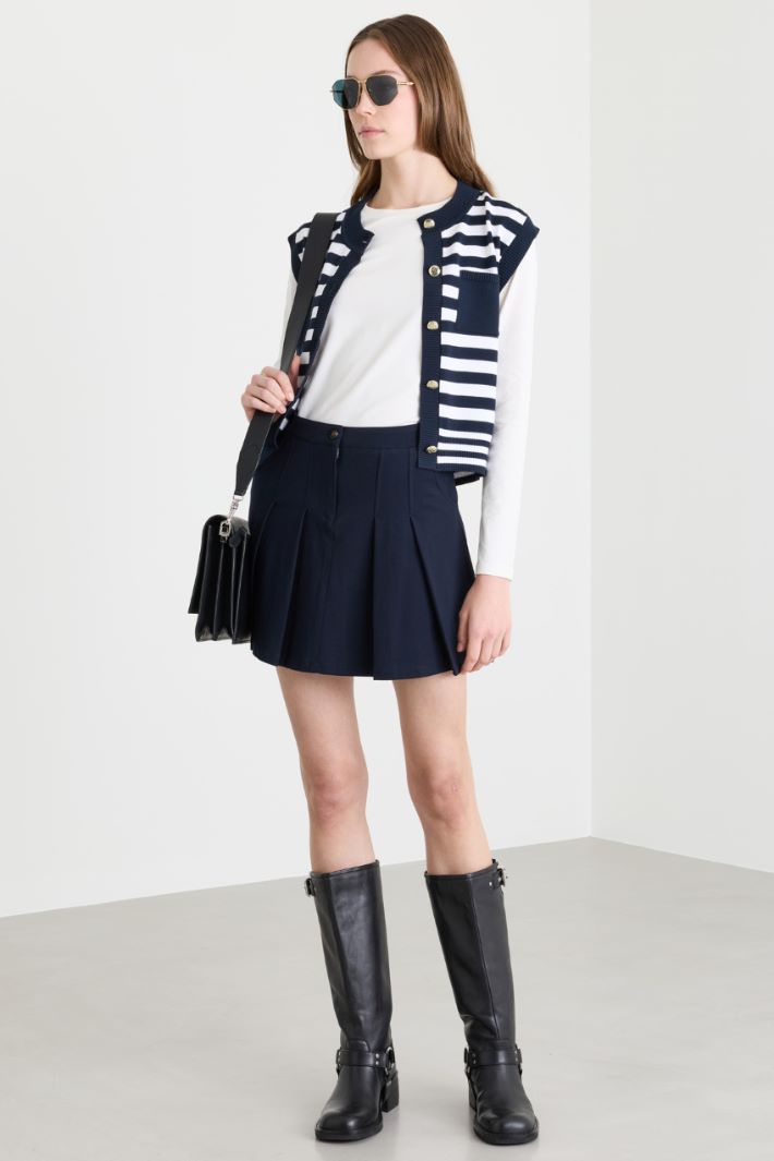 Knitted Gilet with Pockets - BLUE WHITE - Intrend