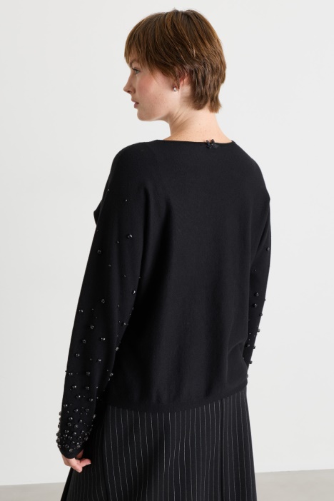Maglia in viscosa con ricamo