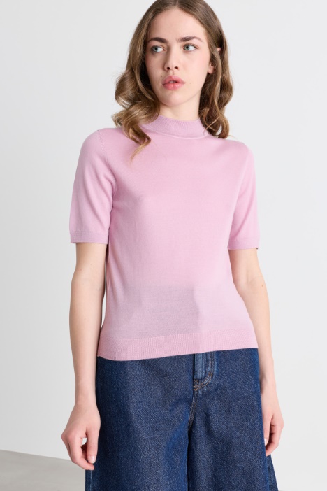 Short-sleeved knitted top - Intrend