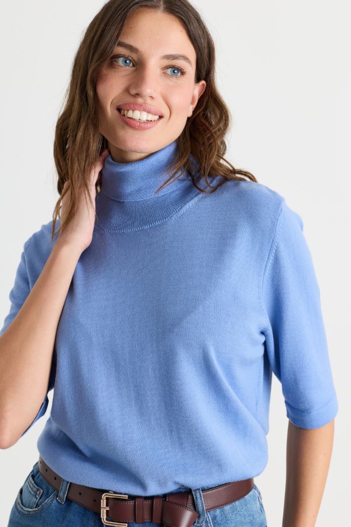 Short-sleeved roll-neck jumper - LIGHT BLUE - Intrend - 3