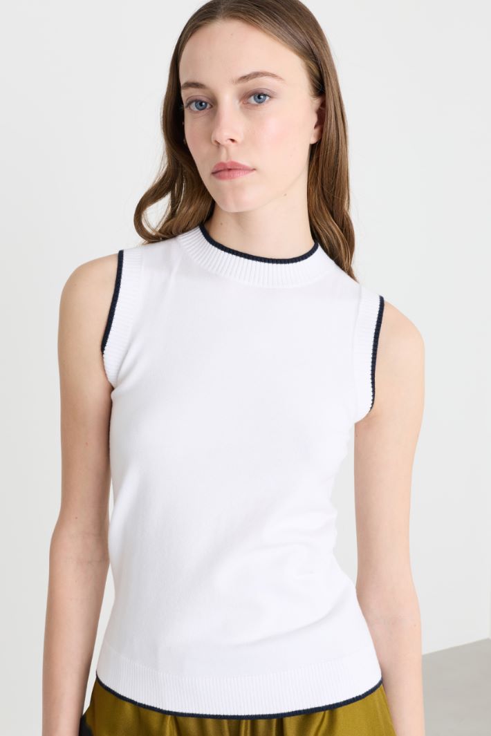 Sleeveless knitted top - WHITE - Intrend - 3