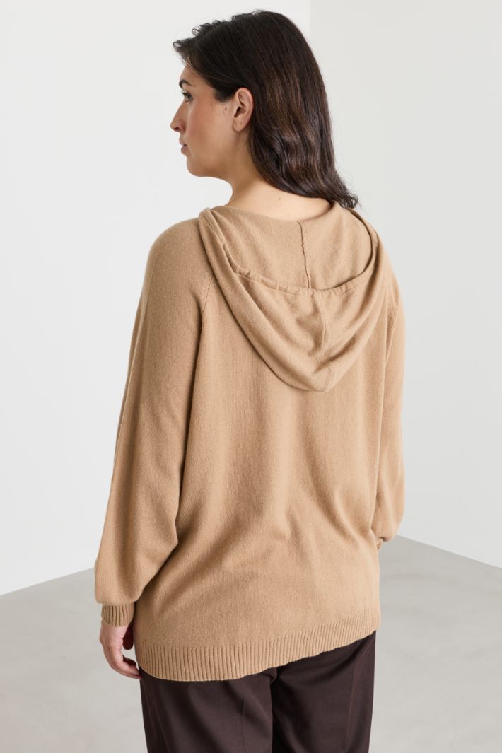 Pull à capuche en pur cachemire - CHAMEAU - Intrend - 4