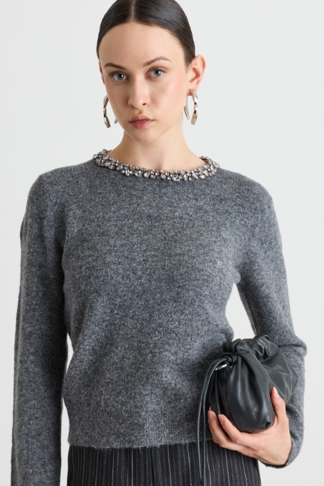 Rhinestone Jumper - Intrend
