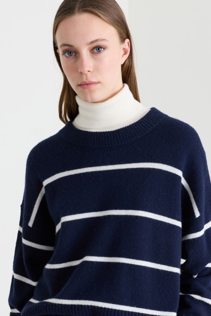 Jumper with a deep ribbed hem - BLUE - Intrend - 3