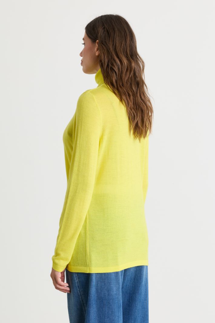 Semi-fitted jumper - YELLOW - Intrend - 4