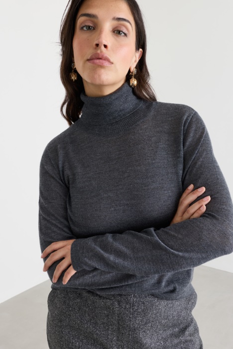 Maglia dolcevita in lana