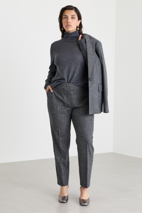 Schmal geschnittener Pullover - Intrend