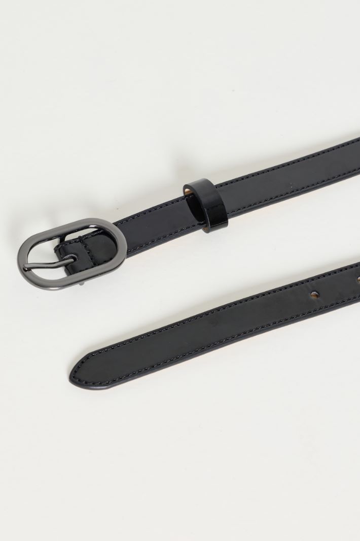 Patent leather belt - BLACK - Intrend - 2