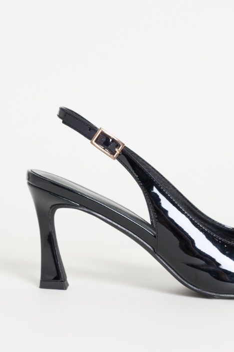 Décolleté slingback