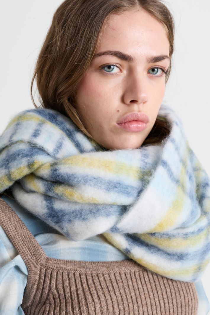 Wool-blend scarf - YELLOW BLUE - Intrend - 2