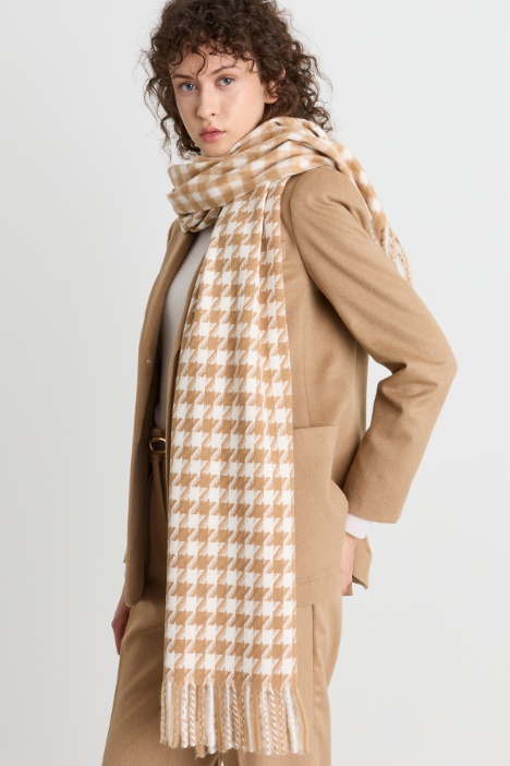 Fringed scarf - Intrend