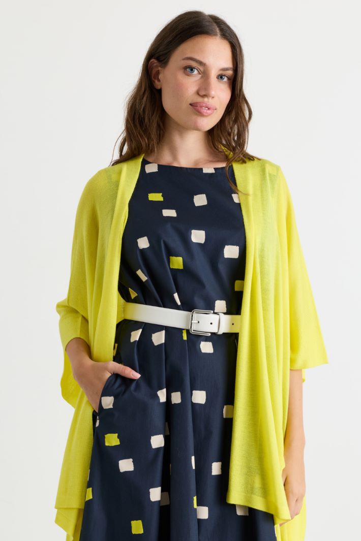 Poncho with pockets - YELLOW - Intrend - 2