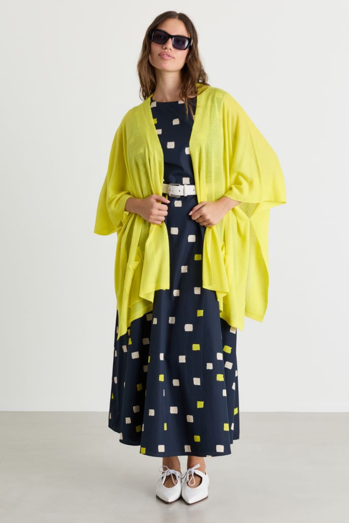 Poncho with pockets - YELLOW - Intrend