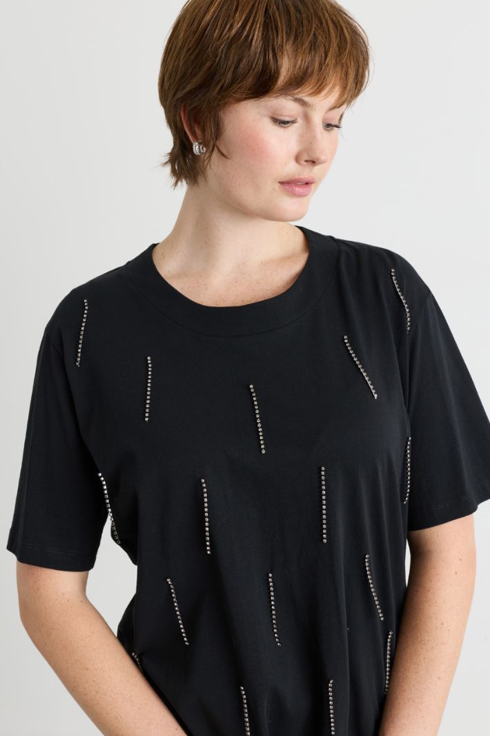 T-shirt in jersey con strass - NERO - Intrend - 3