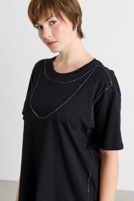 T-shirt in jersey con ricamo