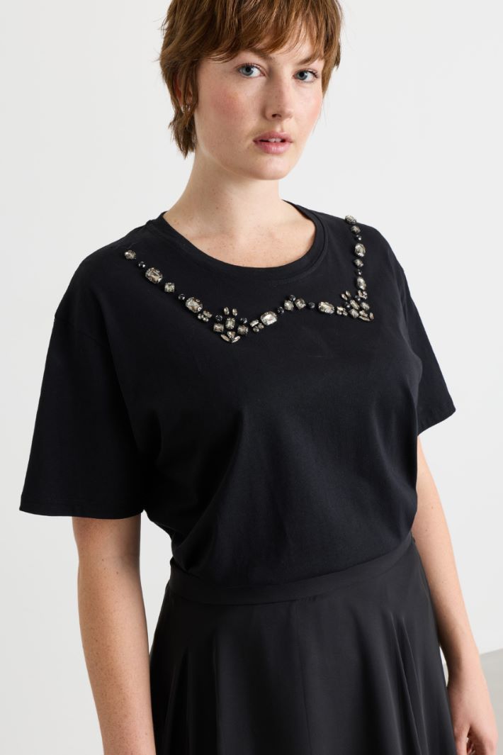 T-shirt in jersey con ricamo - NERO - Intrend - 3