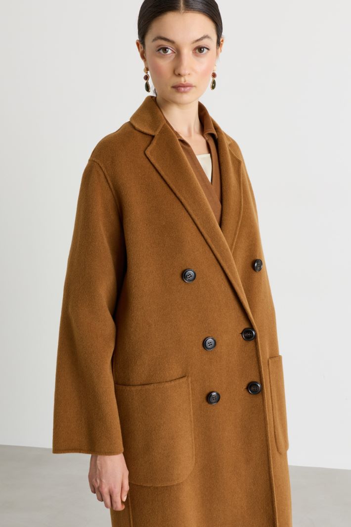 Double-sided fabric coat with oversized patch pockets - CAMEL - Intrend - 3