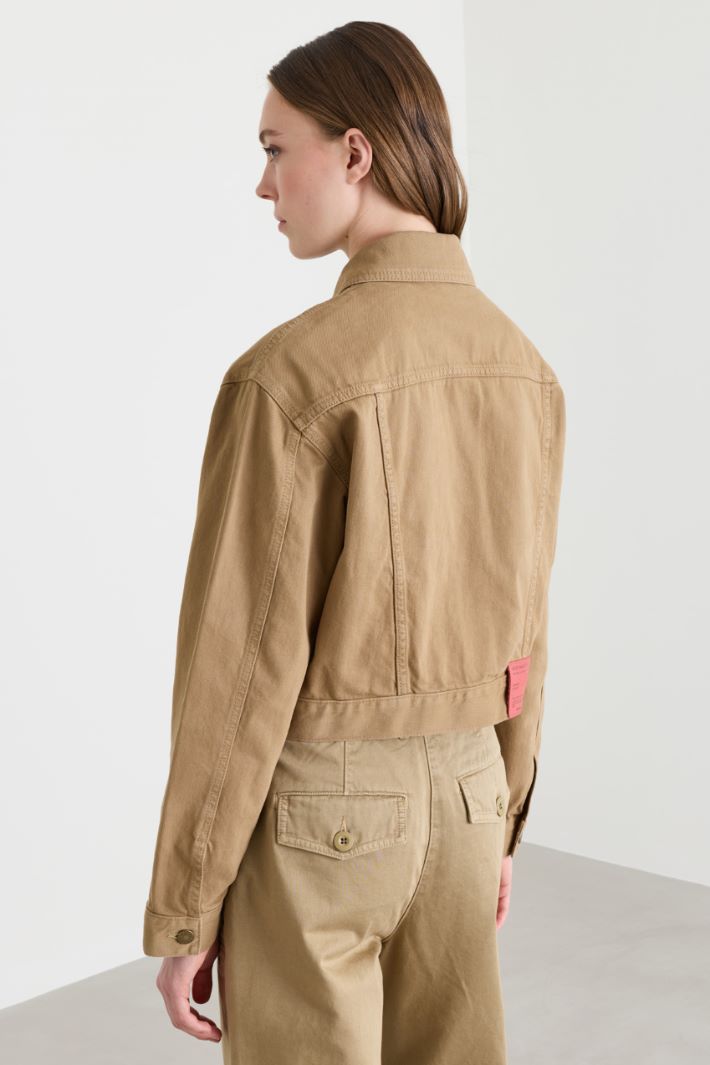 Cropped jacket - CAMEL - Intrend - 4