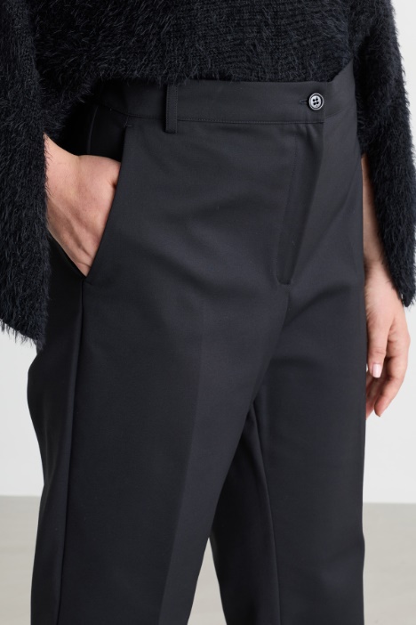 Pantalone con vita elasticizzata