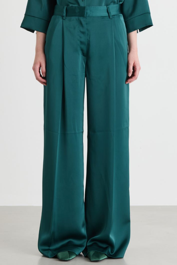 Fluid satin wide-leg trousers - GREEN - Intrend - 2