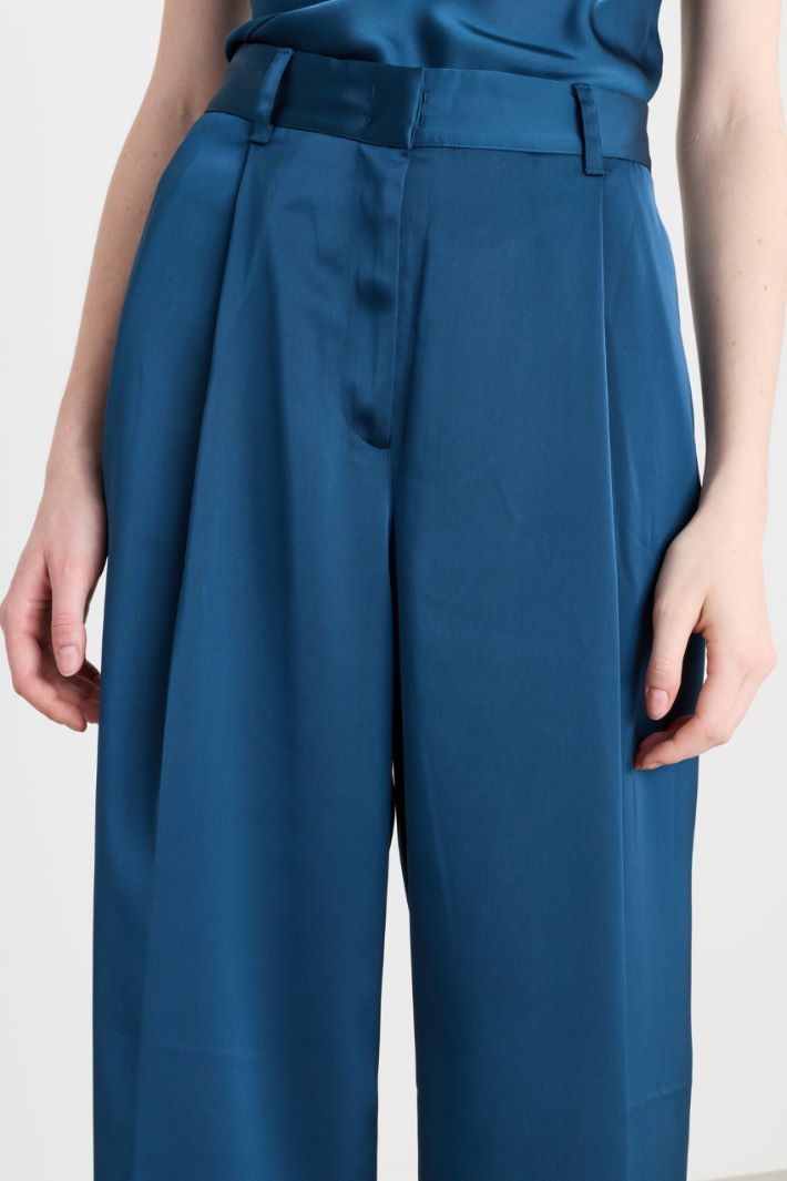 Fluid satin wide-leg trousers - BLUE - Intrend - 3