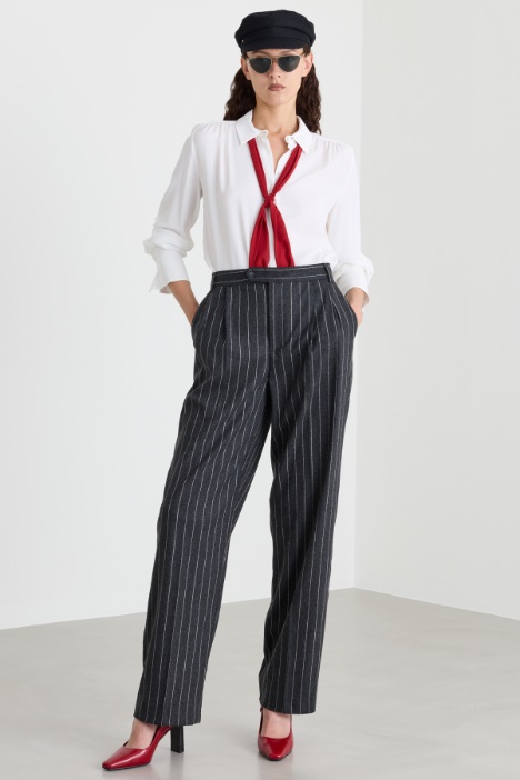 Embroidered pinstripe trousers - Intrend
