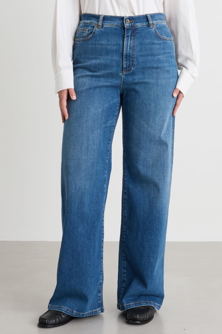 Weit geschnittene Jeans - BLAU - Intrend - 2