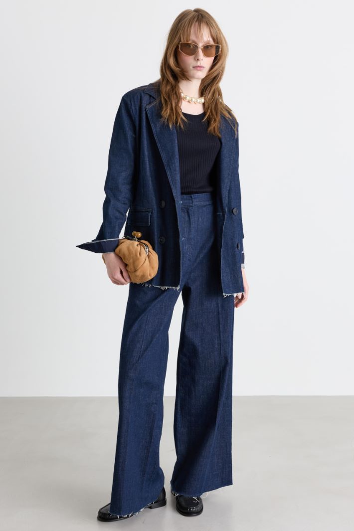 Weit geschnittene Jeans mit Bundfalten - BLAU - Intrend