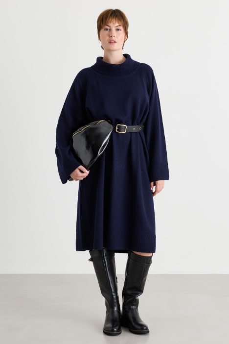 Short knitted dress - Intrend