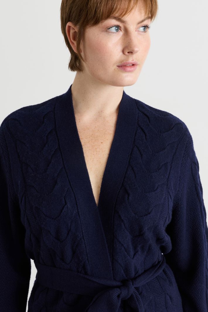 Cable-knit cardigan with side splits - BLUE - Intrend - 3