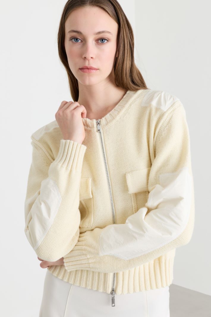 Cardigan mit Duchesse-Details - BEIGE - Intrend - 3