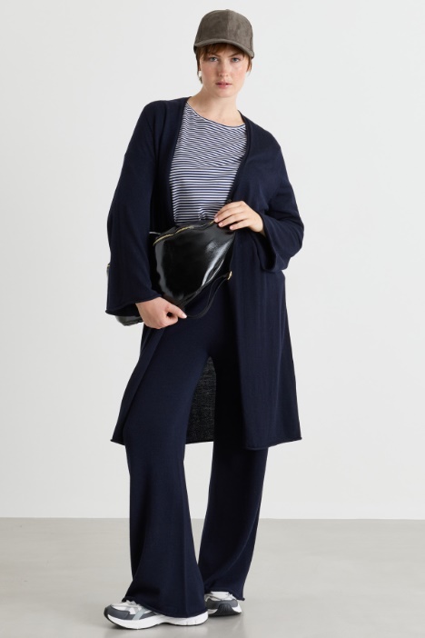 Cardigan lungo con bottone singolo