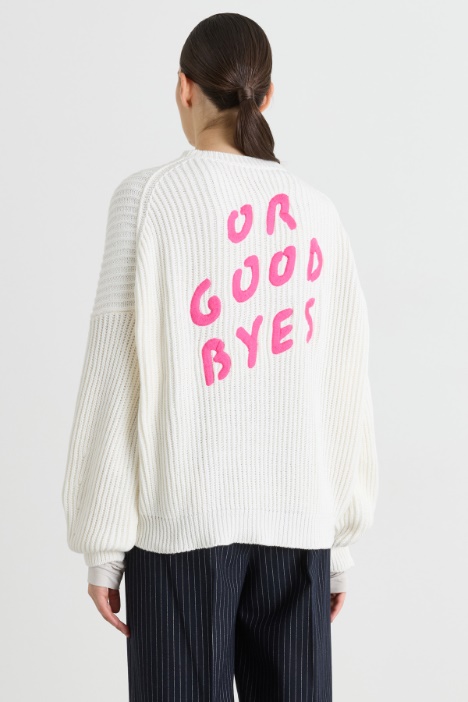 Maglia con ricamo