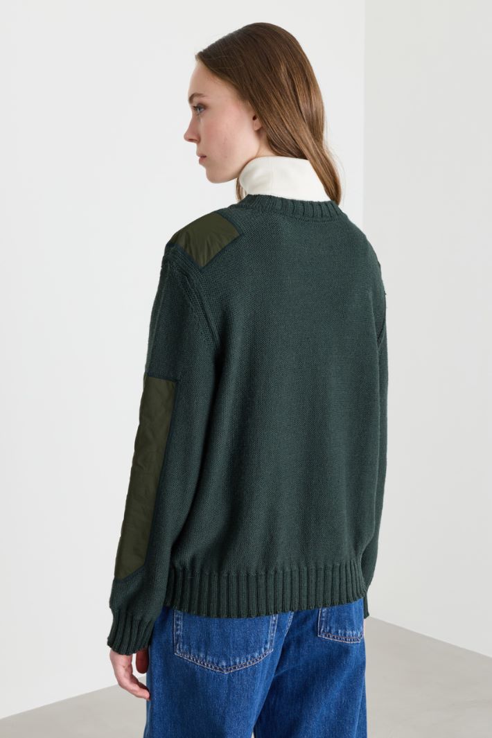 Pull orné de détails en satin duchesse - VERT - Intrend - 4