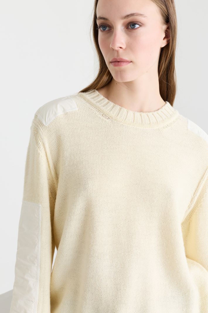 Pull orné de détails en satin duchesse - BEIGE - Intrend - 3