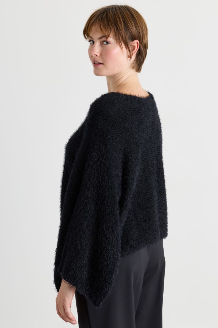 Furry cape jumper - BLACK - Intrend - 4
