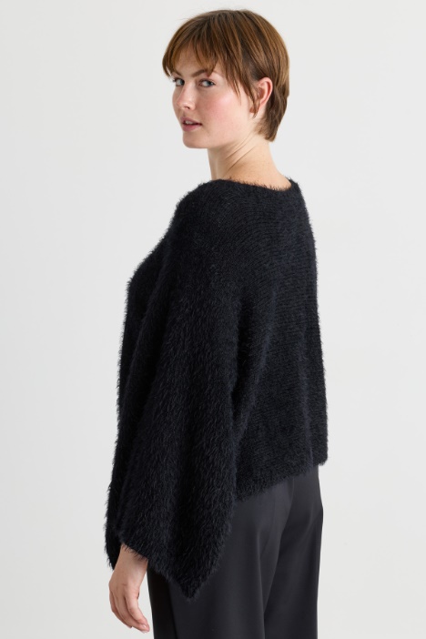 Maglia furry a mantella
