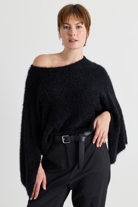 Furry cape jumper - Intrend