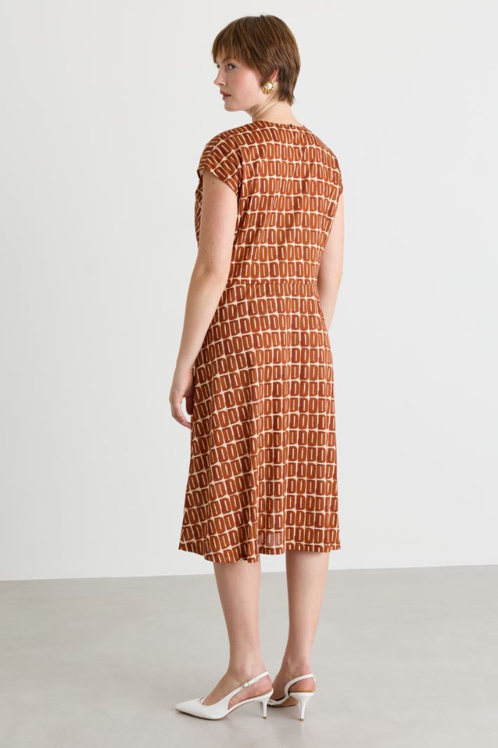 Crossover V-neck dress - BROWN - Intrend - 4