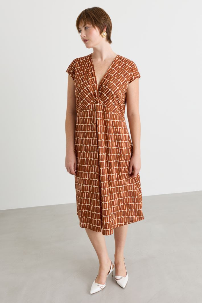 Crossover V-neck dress - BROWN - Intrend - 2