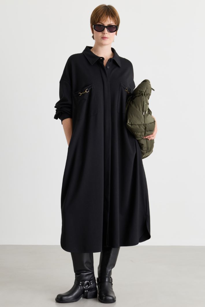 Hemdblusenkleid mit kleinen Einsätzen aus viskoelastischem Material - SCHWARZ - Intrend