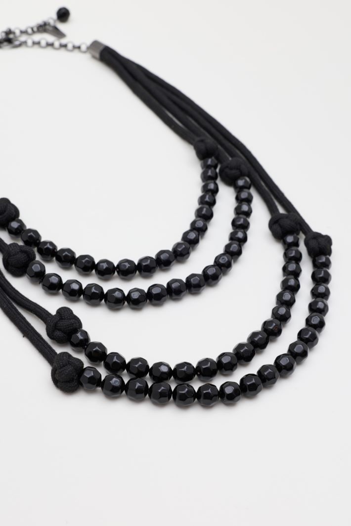 Multi-strand resin necklace - BLACK - Intrend - 2