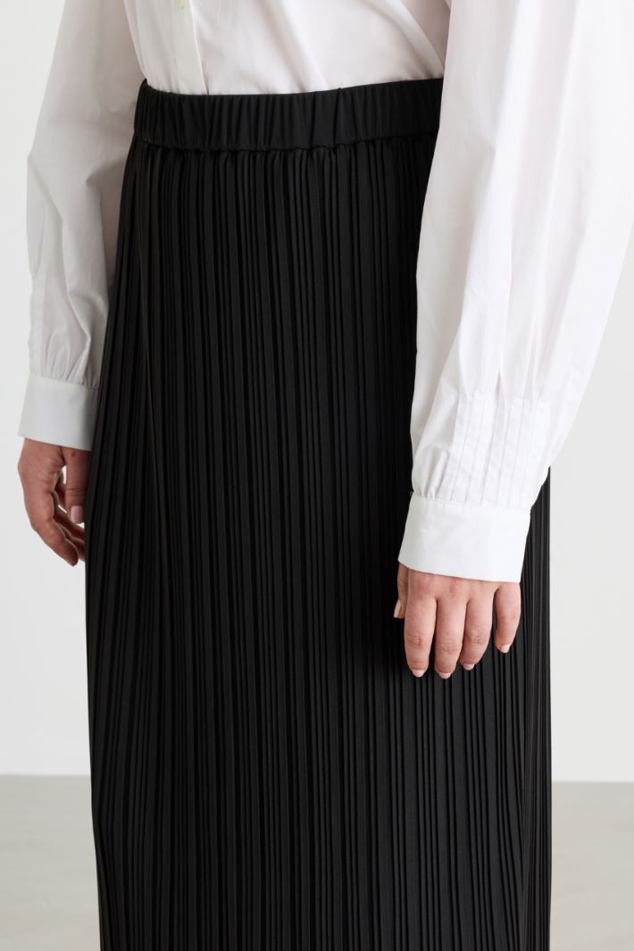 Pleated jersey skirt - BLACK - Intrend - 3