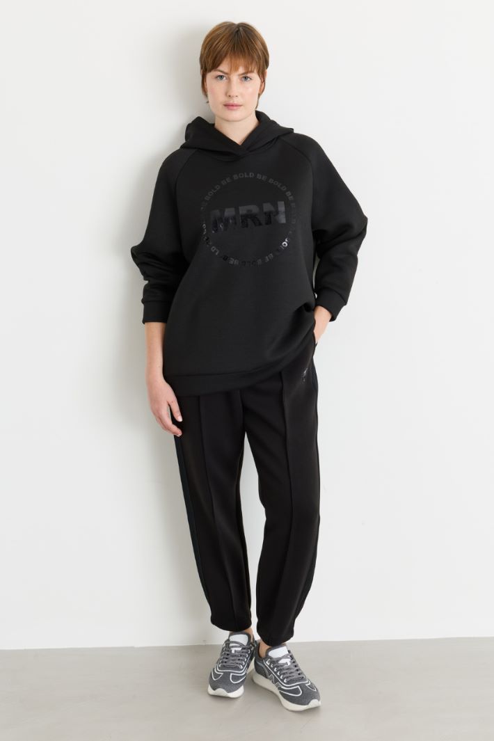 Felpa con stampa lucida - NERO - Intrend