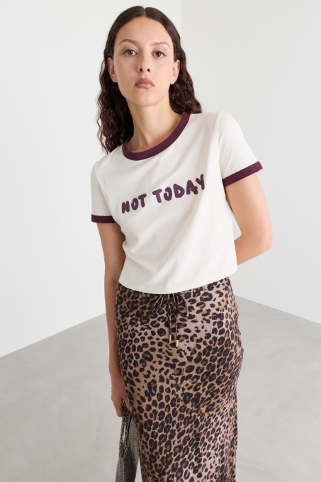 Cropped T-shirt - Intrend
