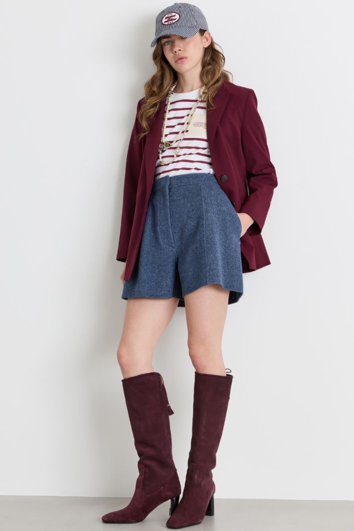 T-shirt con patch - BIANCO BORDEAUX - Intrend