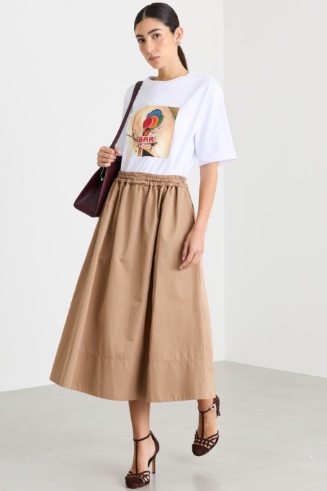 T-shirt con patch - Intrend