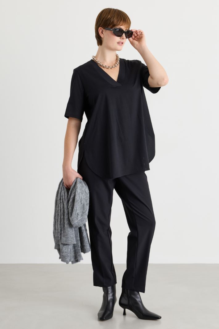 T-shirt con spacchi arrotondati - NERO - Intrend